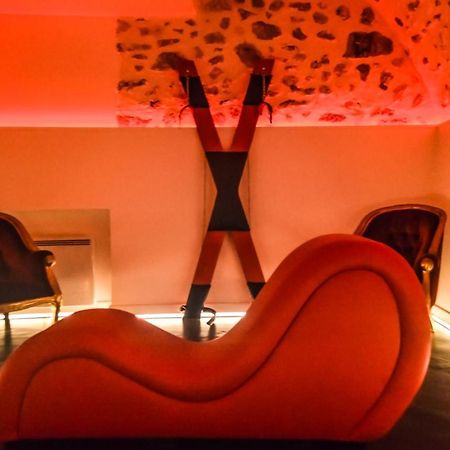 Nouveau - Luxure - Secret Suite - Jacuzzi Melun Esterno foto