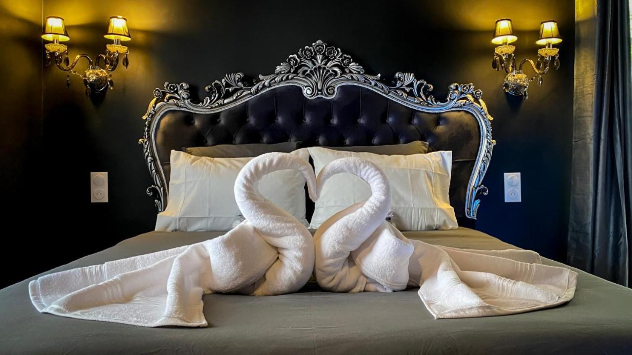 Nouveau - Luxure - Secret Suite - Jacuzzi Melun Esterno foto